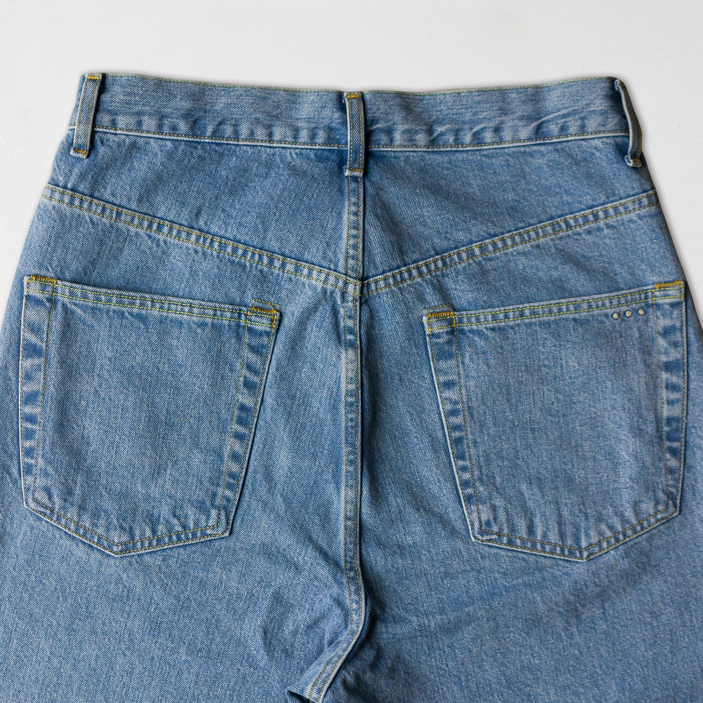 Jean loose tapered stonewash light