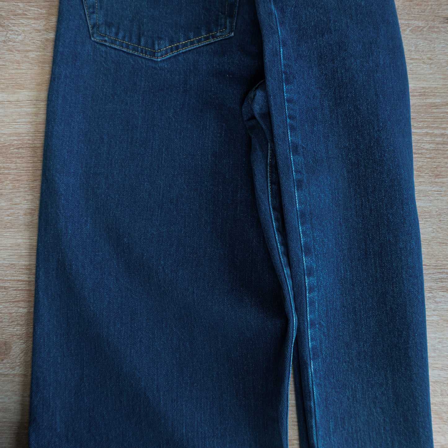 Loose Tapered Jeans (Bleach)