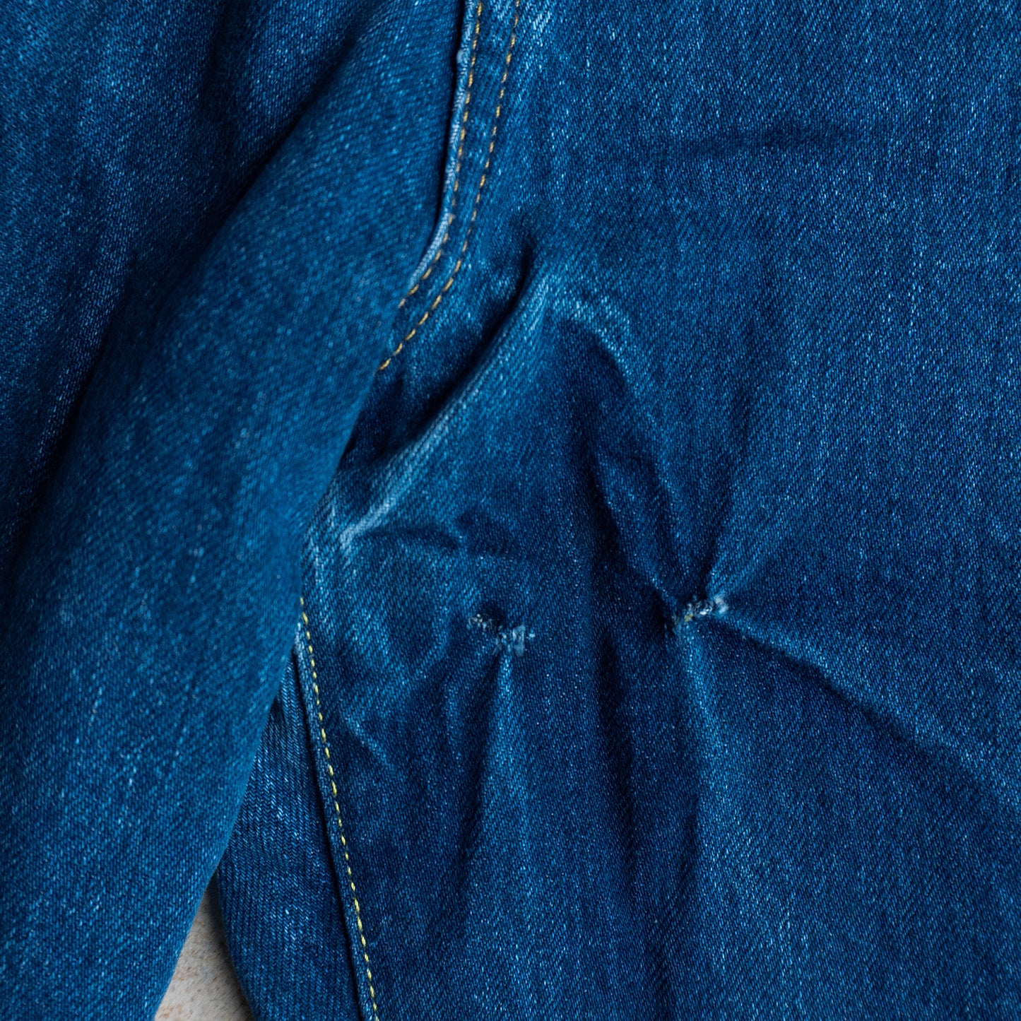 Loose Tapered Jeans (Bleach)