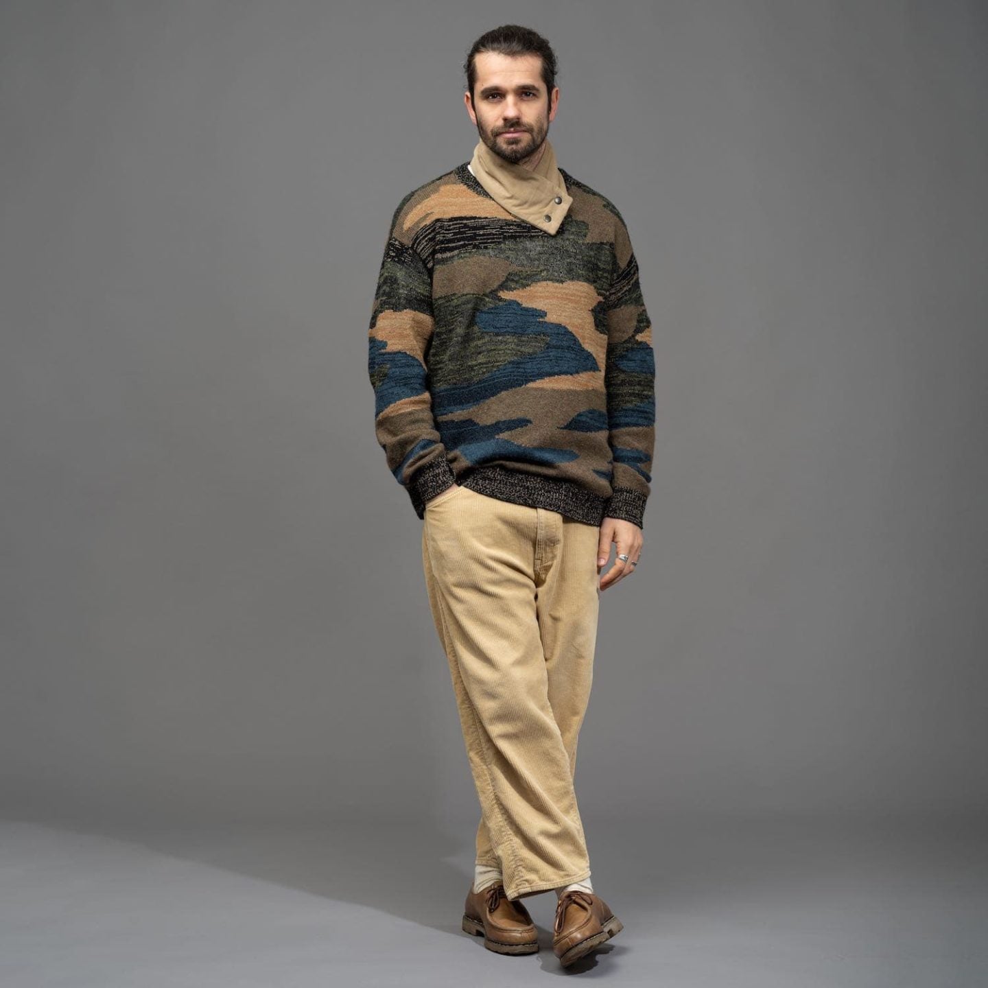 Intercollar beige